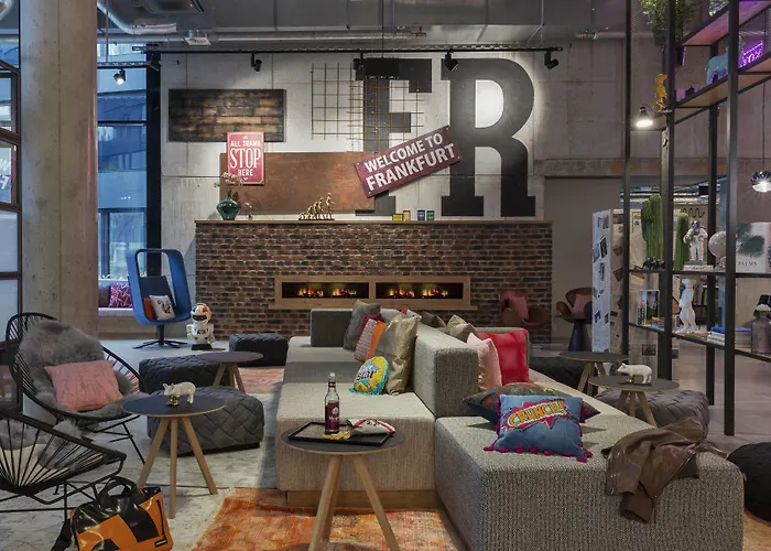 Moxy Frankfurt City Center